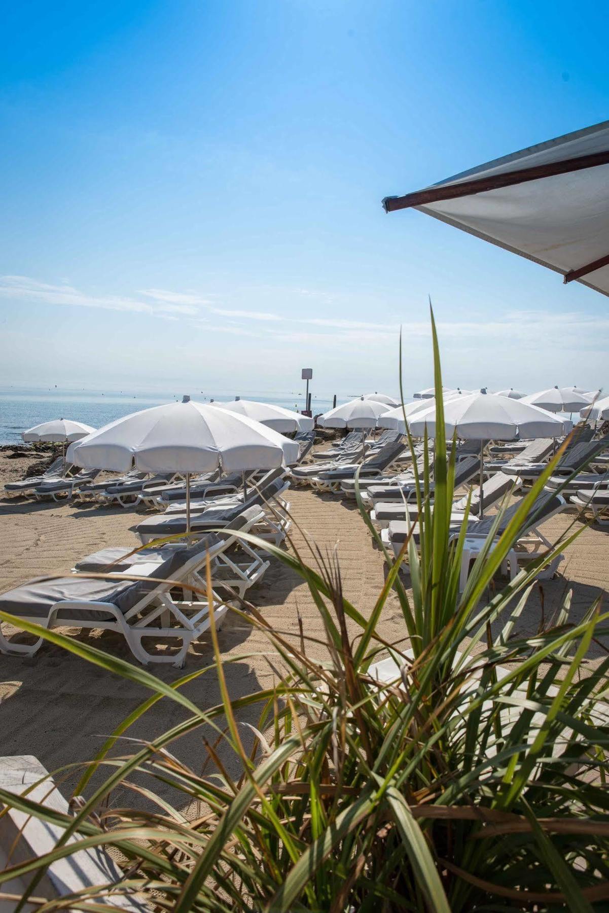 Hotel La Plage Sainte-Maxime Exterior photo